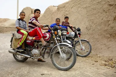 Toefflibuebe auf einer 200er