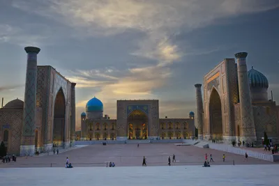 Registan - einer der prächtigsten Plätze Zentralasiens